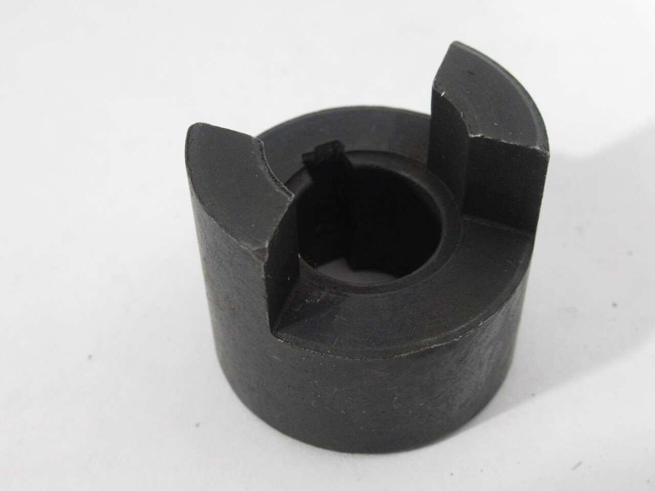RBL L070-5/8 Jaw Coupling 1-23/64"OD 5/8"ID 2"L 3/4"LTB *DMG Box* NEW