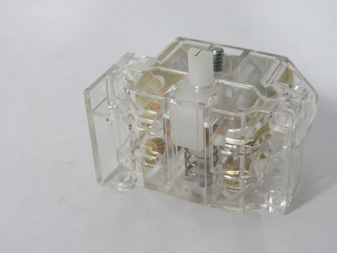 Radwell RAD00725 30mm Clear Pushbutton Contact Block 1NC 1NO *Shelf Wear* NOP