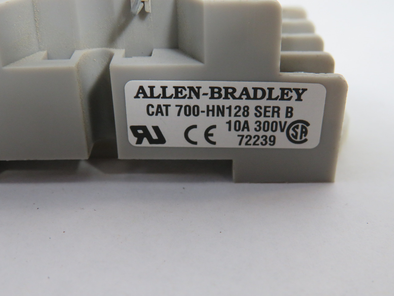 Allen-Bradley 700-HN128 Series B Grey Relay Socket 10A 300V 14 Blade NOP