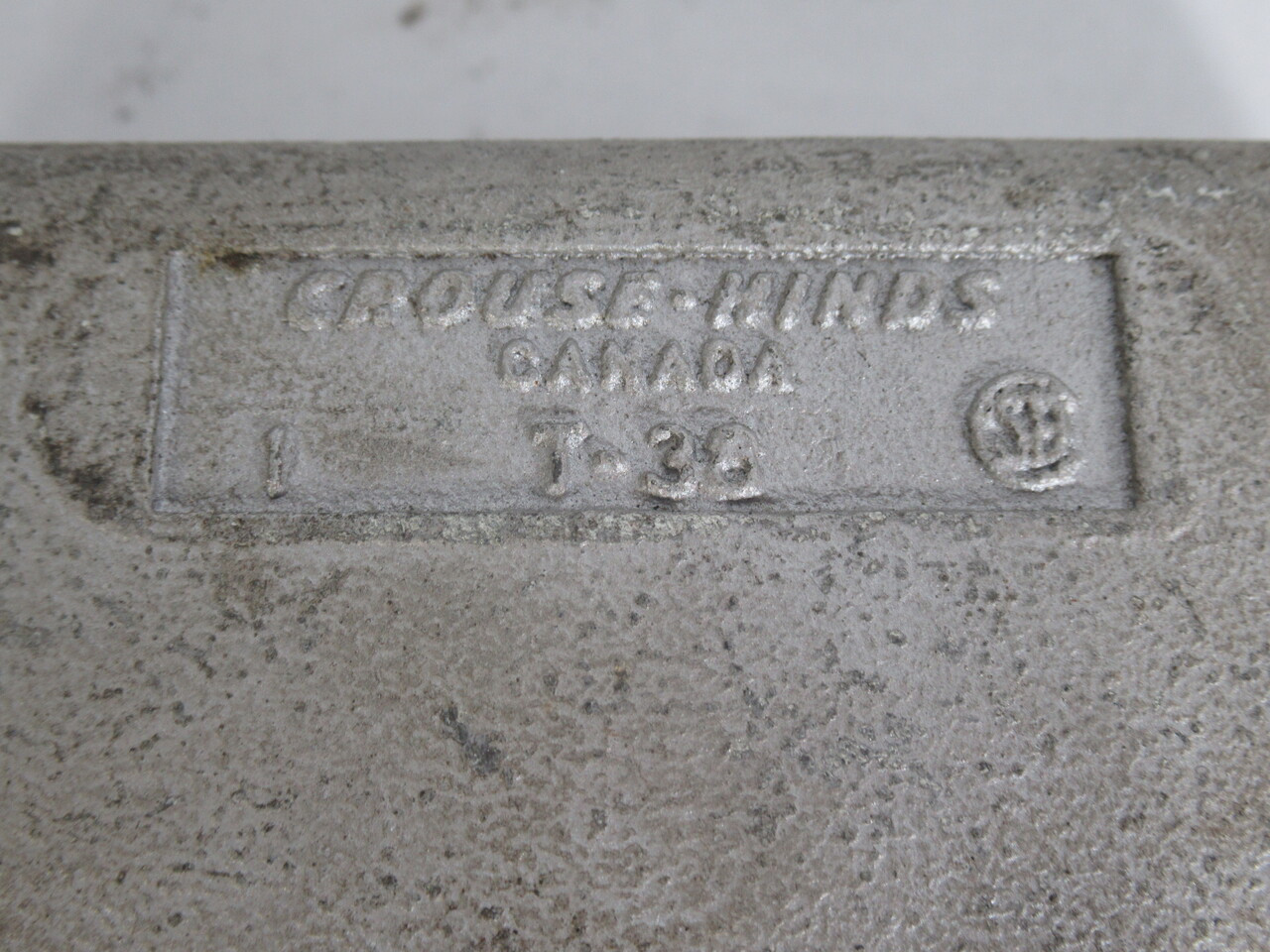 Crouse-Hinds T38 Conduit Body w/o Cover 1" NPT USED