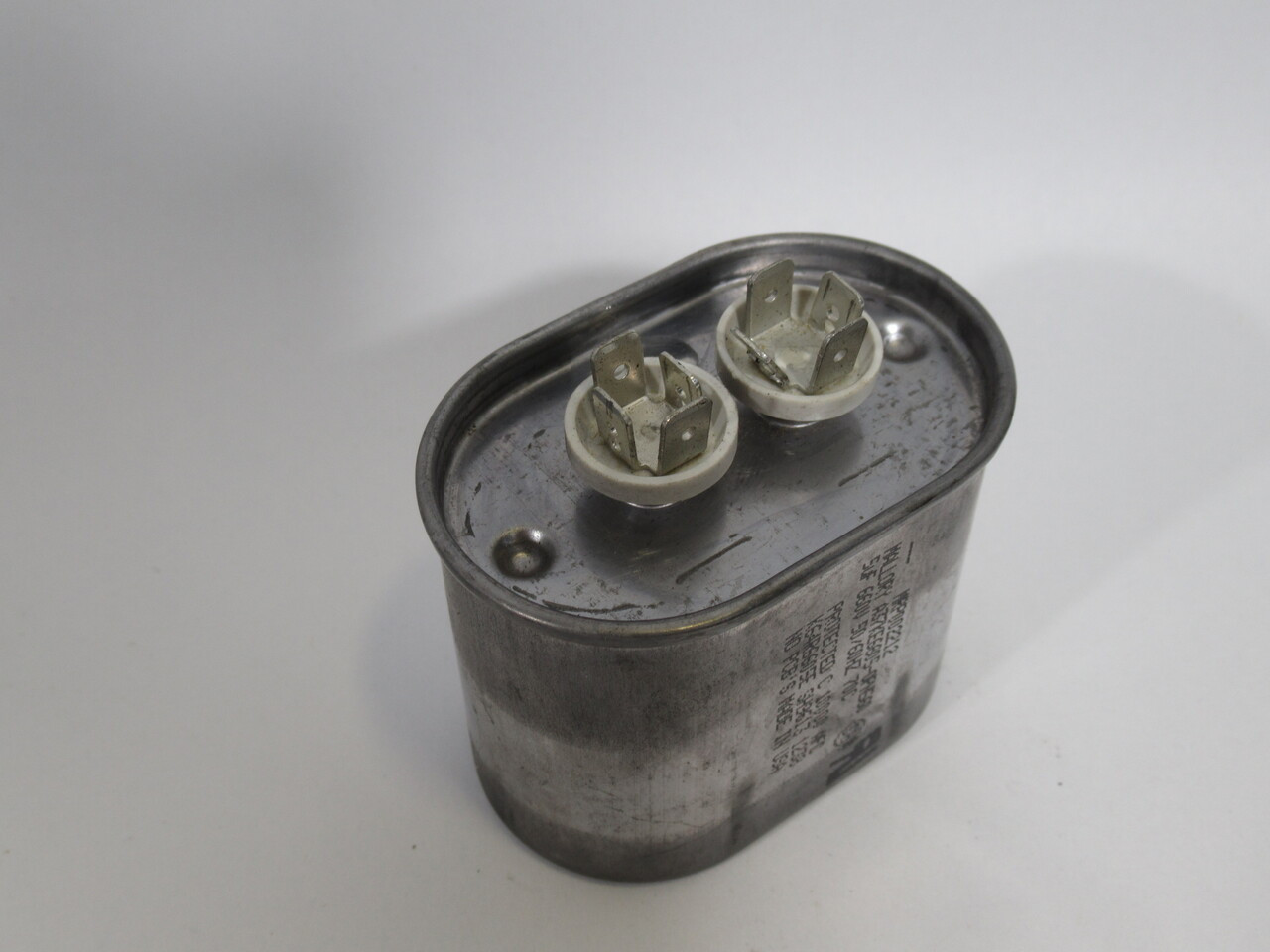 Mallory A37KE6605-OPN560 Capacitor 5uF 660V 50/60Hz 70 DEG C USED
