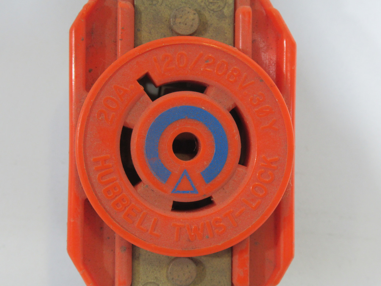 Hubbell IG2510 Receptacle 20A 120/208V 5W 4P 3Phase *Missing Screw* USED