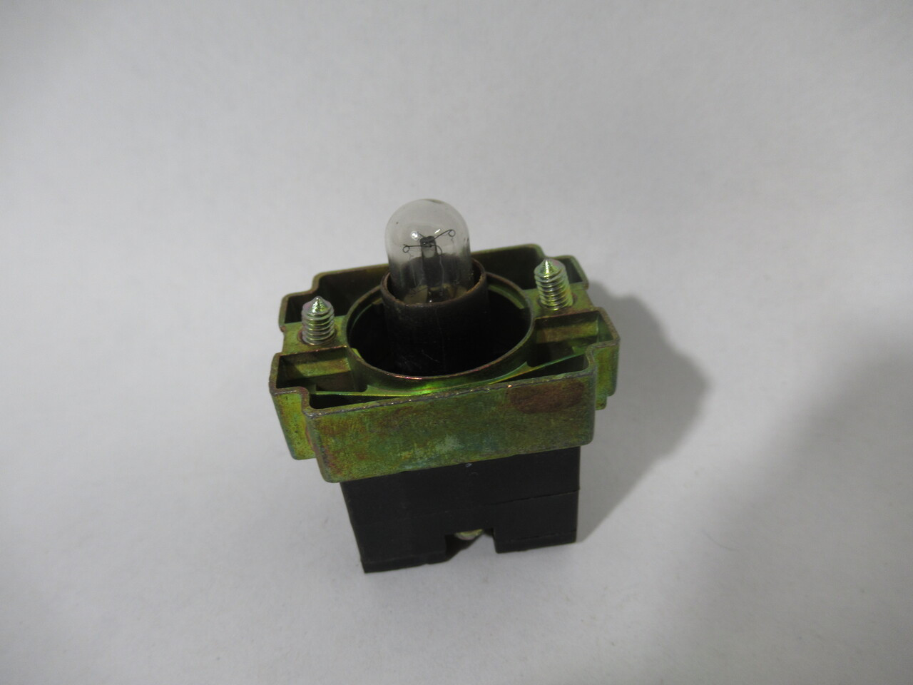 Teknic 2LHB-130 22mm Push Button Lamp Holder w/Bulb 130V 2.6W USED