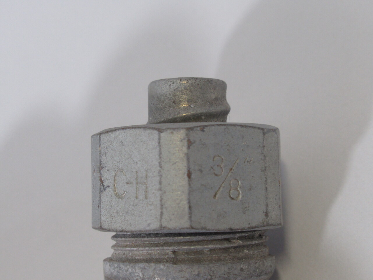 Crouse-Hinds LT3890 90DEG Liquidtight Connector 3/8" Lot of 2 USED