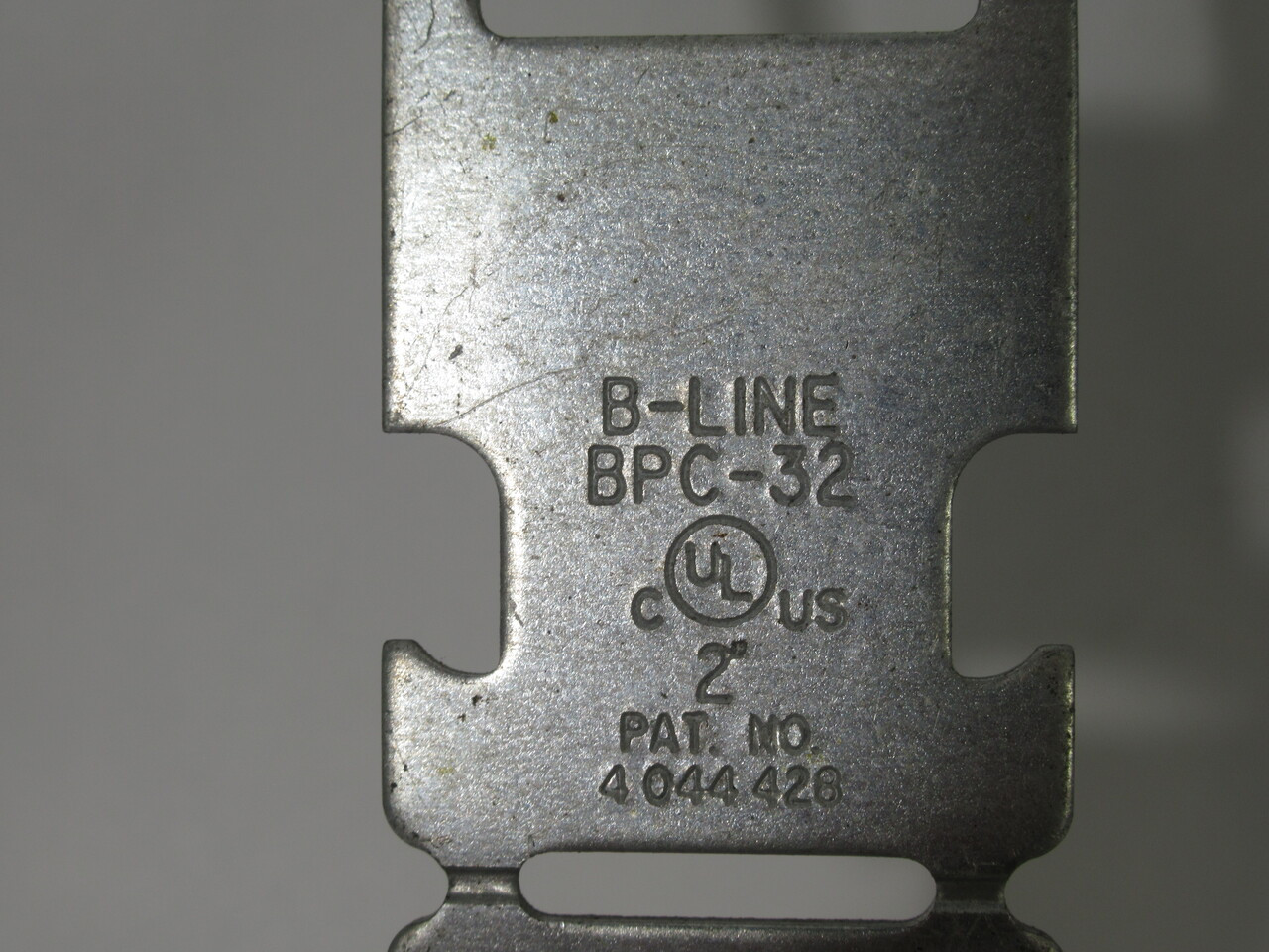 B-Line BPC-32 Zinc Plated Break Apart Conduit Clamp 2" *Missing Screw* ! NOP !