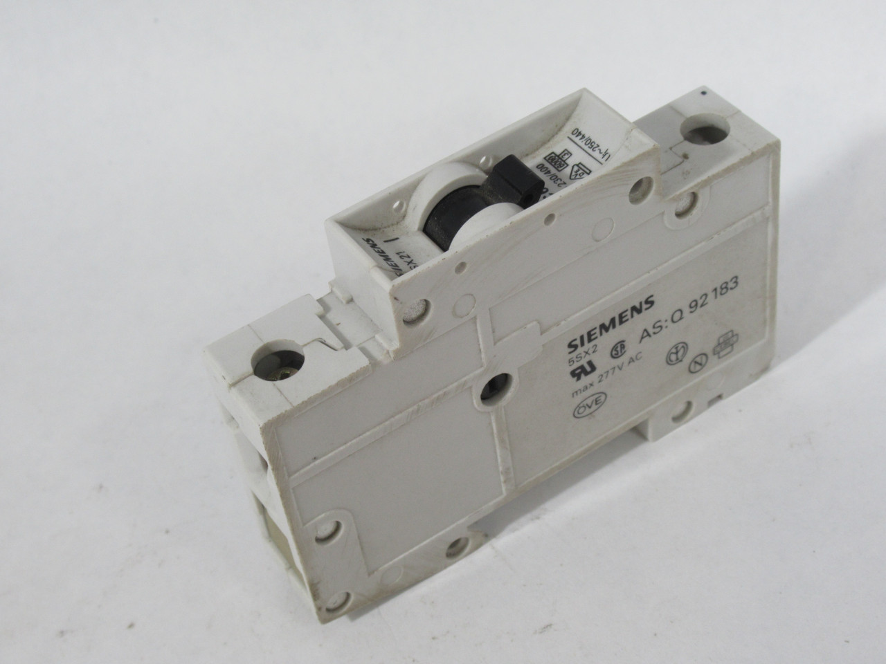 Siemens 5SX21-C6 Circuit Breaker 6A 230/400VAC 1 Pole *Crack to Case* USED