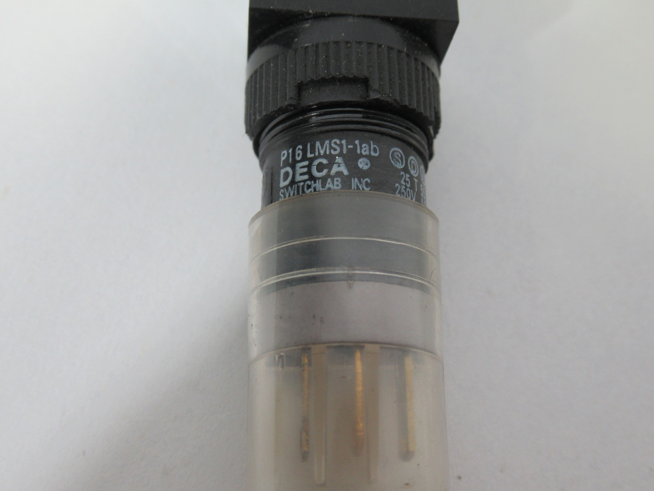 Deca P16-LMS1-1AB-GRN 16mm Momentary Push Button w/DIS.ON 1NO 1NC USED