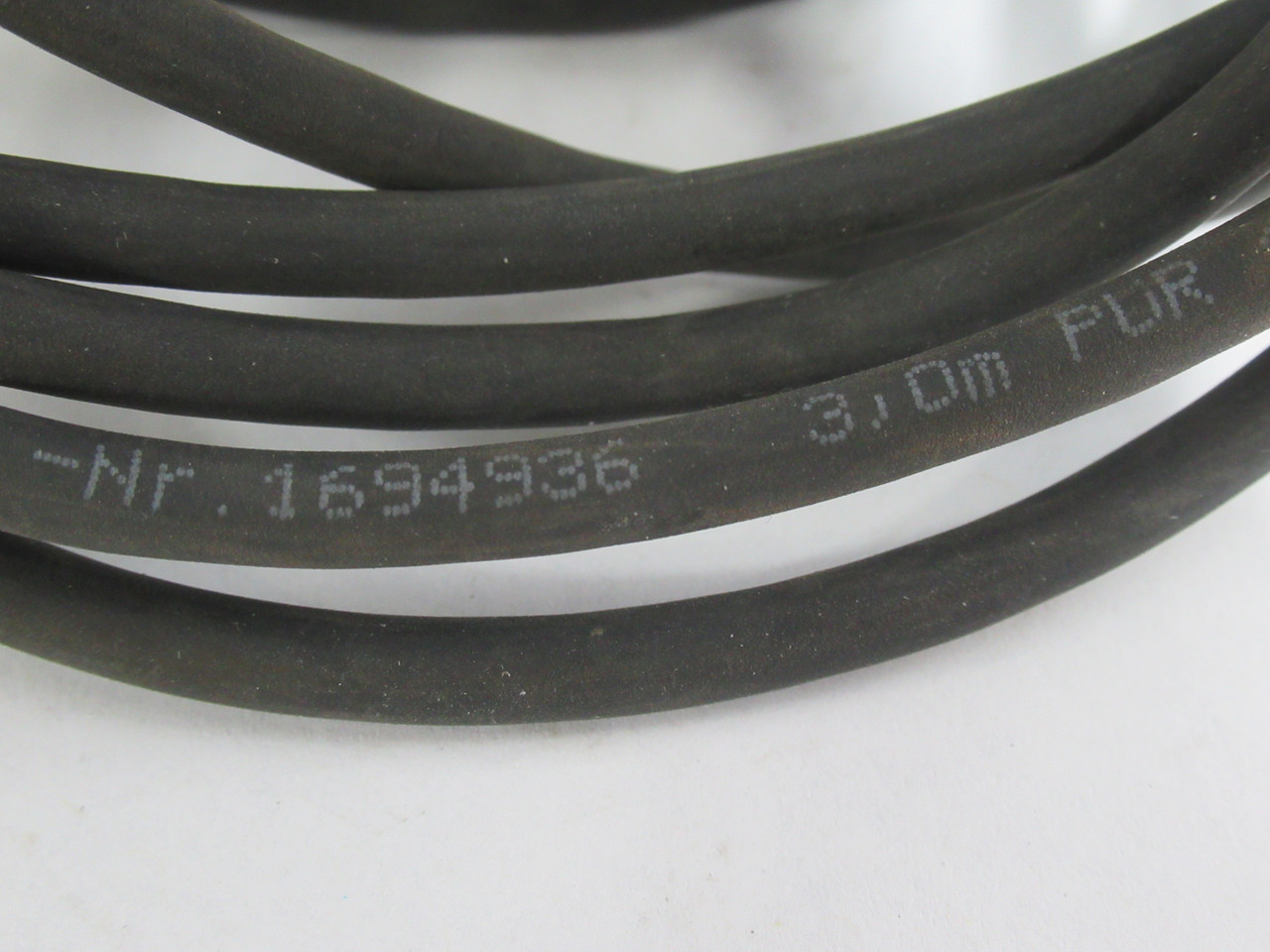 Phoenix Contact 1694936 Sensor/Actuator Cable 4Pos. M12/M8 Straight 3m USED