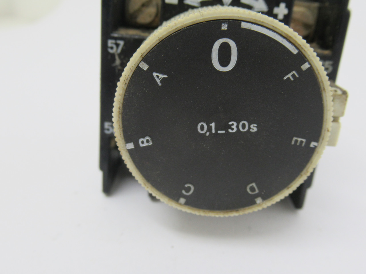 Telemecanique LA3-D22 Time Delay Relay 0.1-30sec 0-F 10A 660V 500VAC USED