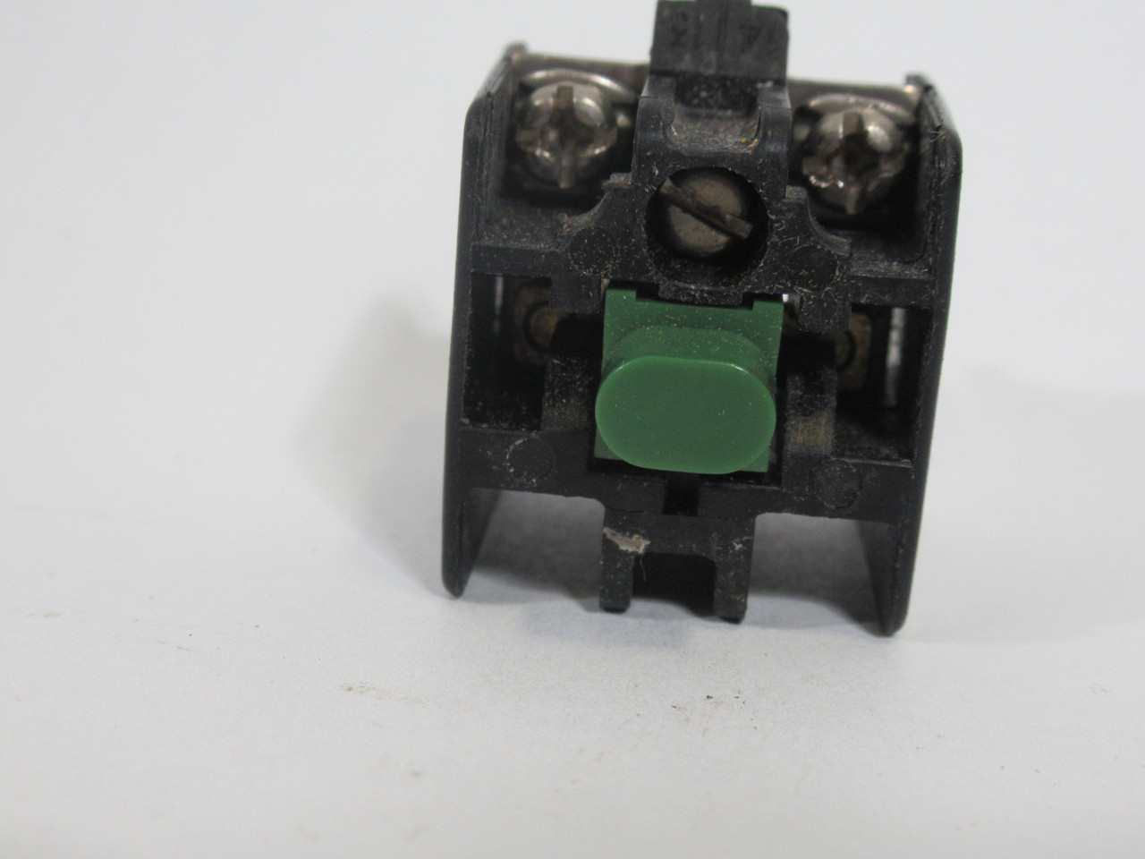 Klockner-Moeller Kc-10 Push Button Contact Block 1NO 6A@500VAC/600VDC USED