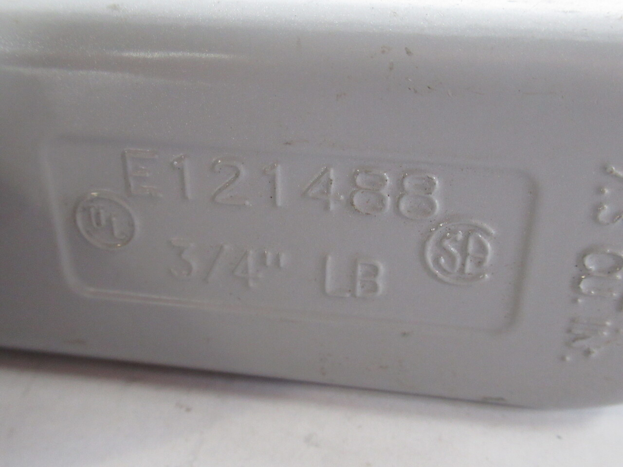 Generic 3/4"-LB Conduit Body w/Stainless Steel Cover USED