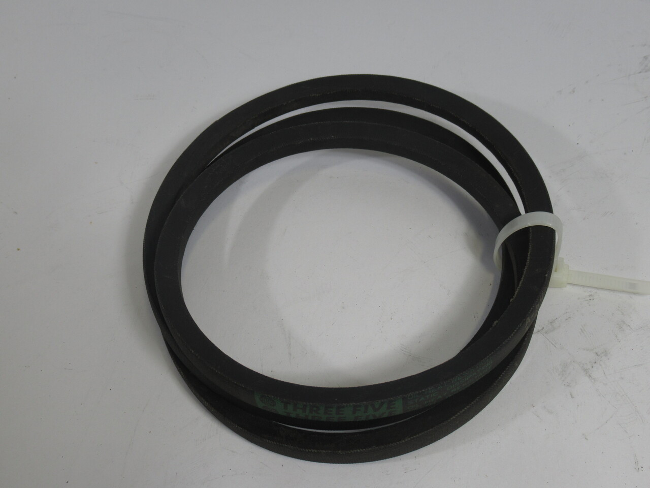 S.W.R Industries Ltd. A-59 Three-Five V-Belt 61"L 1/2"W 5/16"T ! NOP !