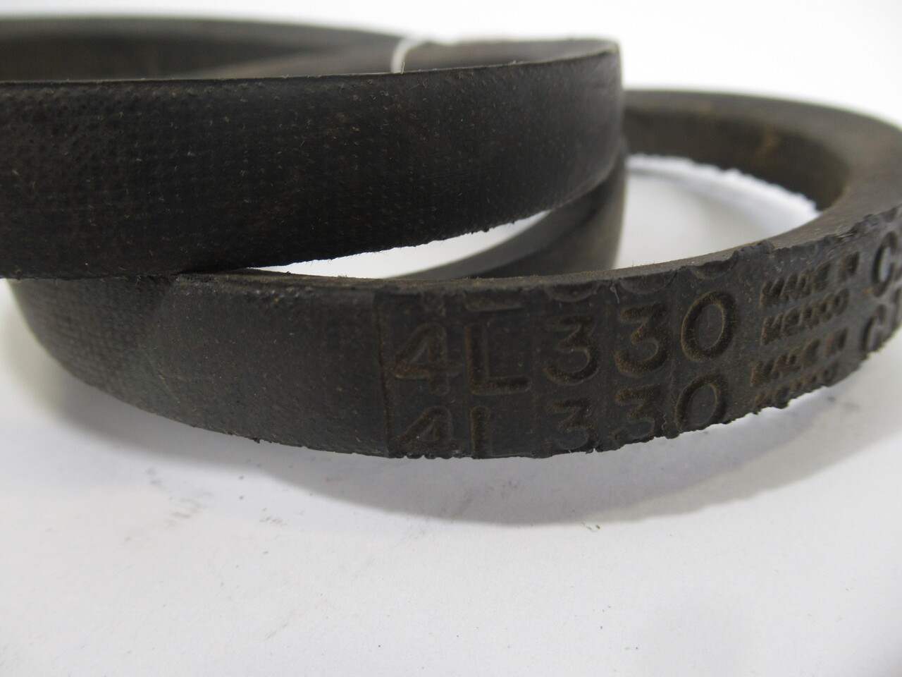 Generic 4L330 V-Belt 33"L .50W .31"T ! NOP !