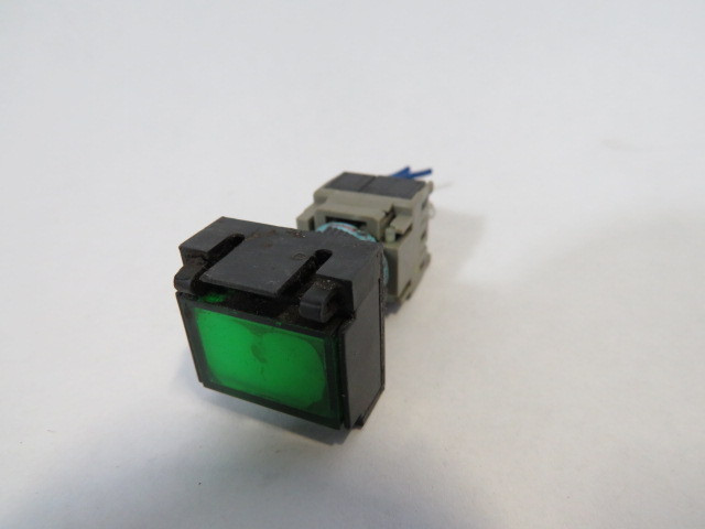 Fuji AH165-TLG11 Green Square Flush Push Button 5A@250VAC 1N/O 1N/C USED