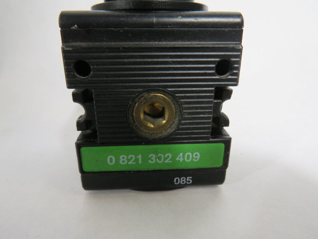 Bosch 0-821-302-409 Pneumatic Regulator 1/4"NPT 2000l/min 2-6BAR USED