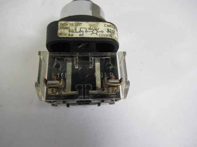 Allen-Bradley 800T-QT24 Ser N Illuminated Push Button No Cap 2N/O 1N/C USED