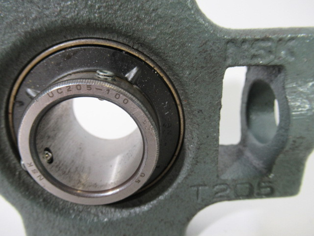 NSK UCT205-100D1 Take-Up Bearing Unit Iron 1" Bore *No Grease Nipple* ! NOP !