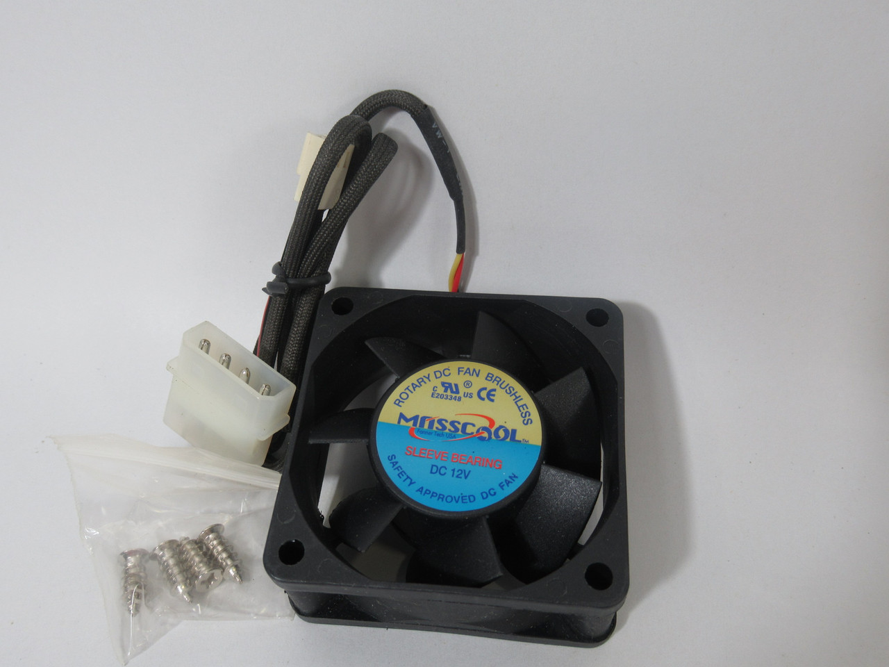 Masscool FD06025S1M3/4 Brushless DC Fan 12VDC 0.19A 60x60x25mm ! NEW !