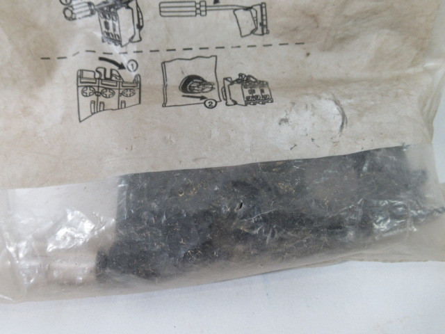 Allen-Bradley 800E-3DL5 Series B Full Voltage Module w/Latch ! NWB !