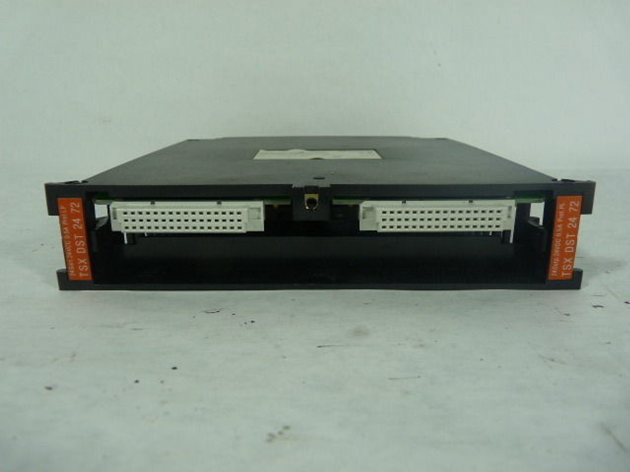 Schneider TSXDST2472 PLC Module USED