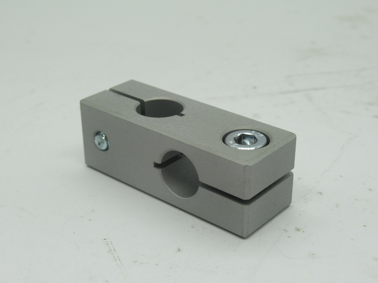 Balluff BMS-CC-M-D12-B-00 Connecting Element for 2 Rods 2x12mm ! NOP !