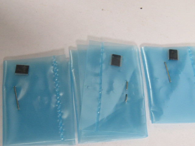 Texas Instruments TLV5630IPW 15 Bit Digital to Analog Converter Lot of 3 ! NOP !