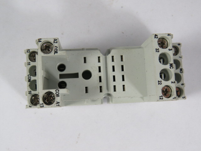 Carlo Gavazzi ZMI-2N RMIA 2 Pole Relay Base 300VAC 12A NO HOLDER USED