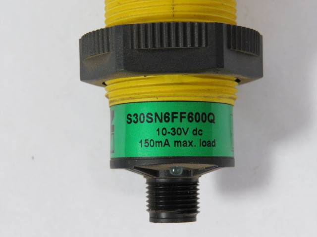 Banner S30SN6FF600Q EZ-BEAM Fixed Field Range 600mm Input 1-30V DC USED