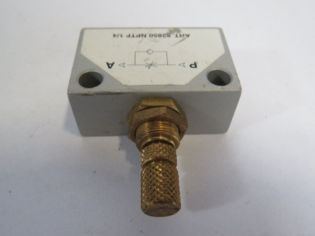 Bugatti Aignep 82850-04 Inline Flow Control Female Valve 1/4"NPTF 250PSI USED