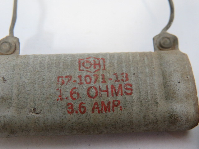 Cutler-Hammer 57-1071-13 Ceramic Capacitor 1.6 Ohms 3.6A Lot of 3 USED