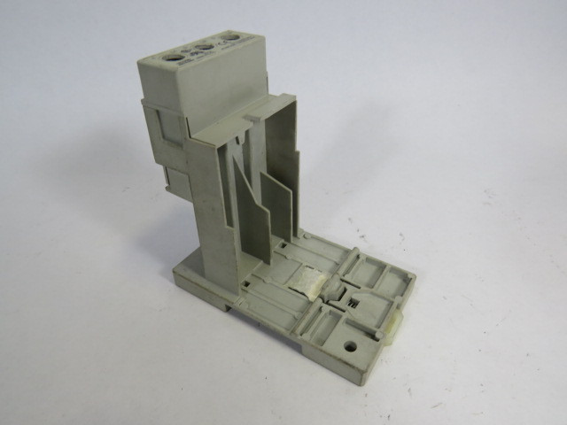 Allen-Bradley 193-EPM2 Adapter Din-Rail Mount For Overload Relay USED