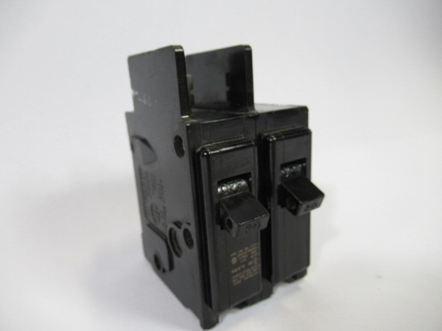 ITE BQ2-B020 Circuit Breaker 20A 120/240V 2P MISSING SCREWS USED