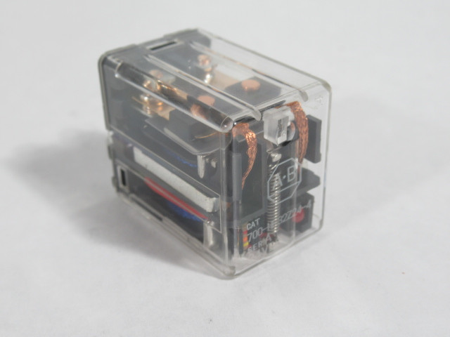 Allen-Bradley 700-HF32Z24-4 Control Relay SER A 24VDC 10A 8-Blade NEW