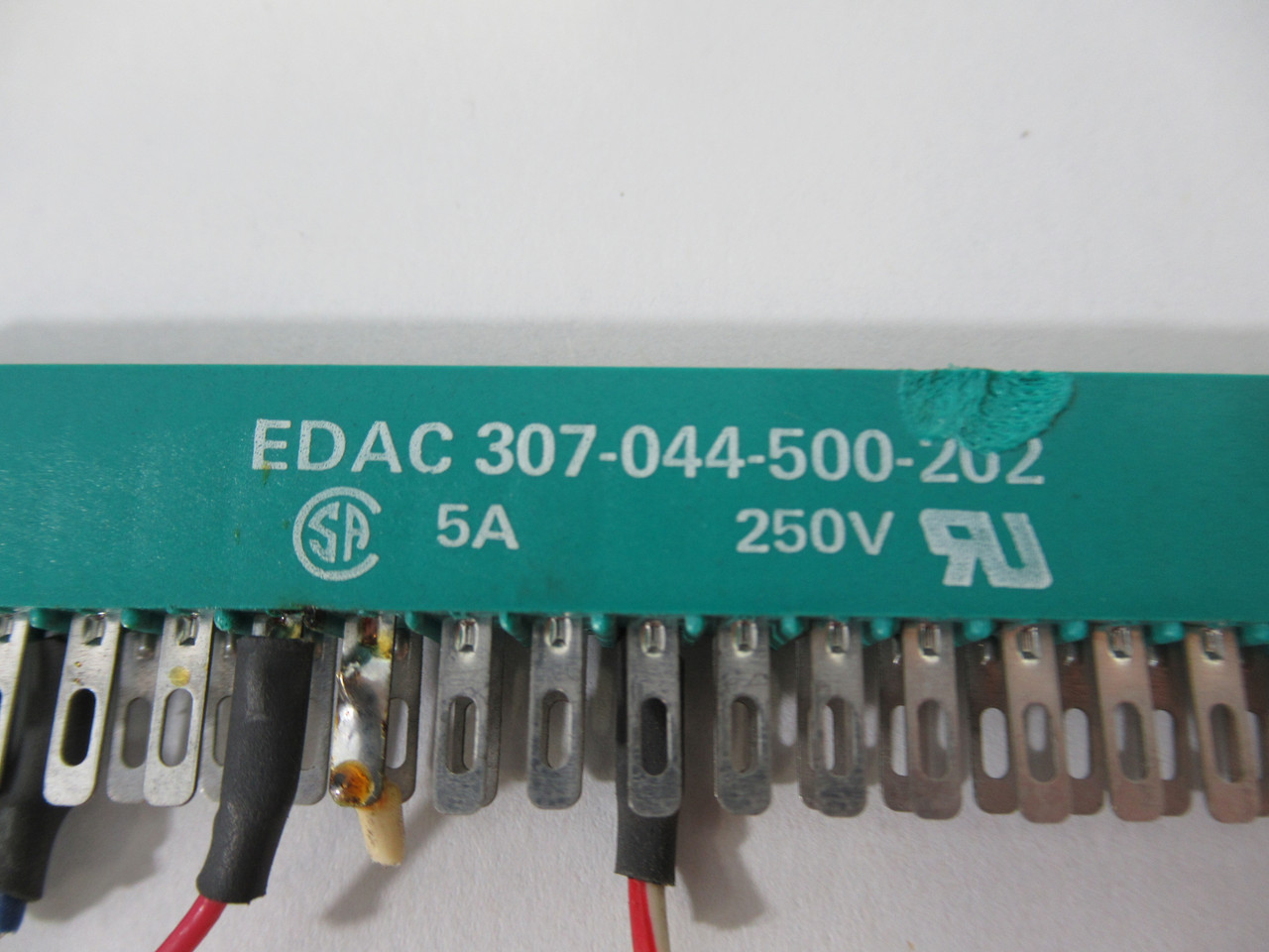 EDAC 307-044-500-202 Standard Card Edge Connector 44P SHELF WEAR USED
