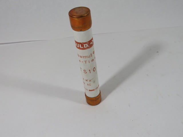 Gould OTS10 One-Time Fuse 10A 600V USED
