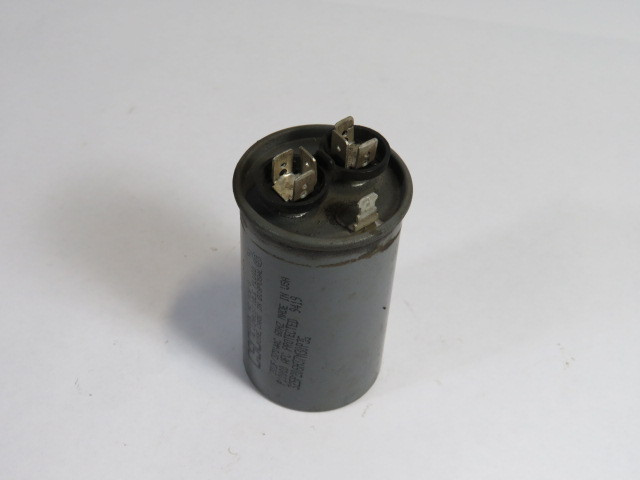 CSC 325P206H37M30P3G Capacitor 370VAC 60Hz 20uf USED