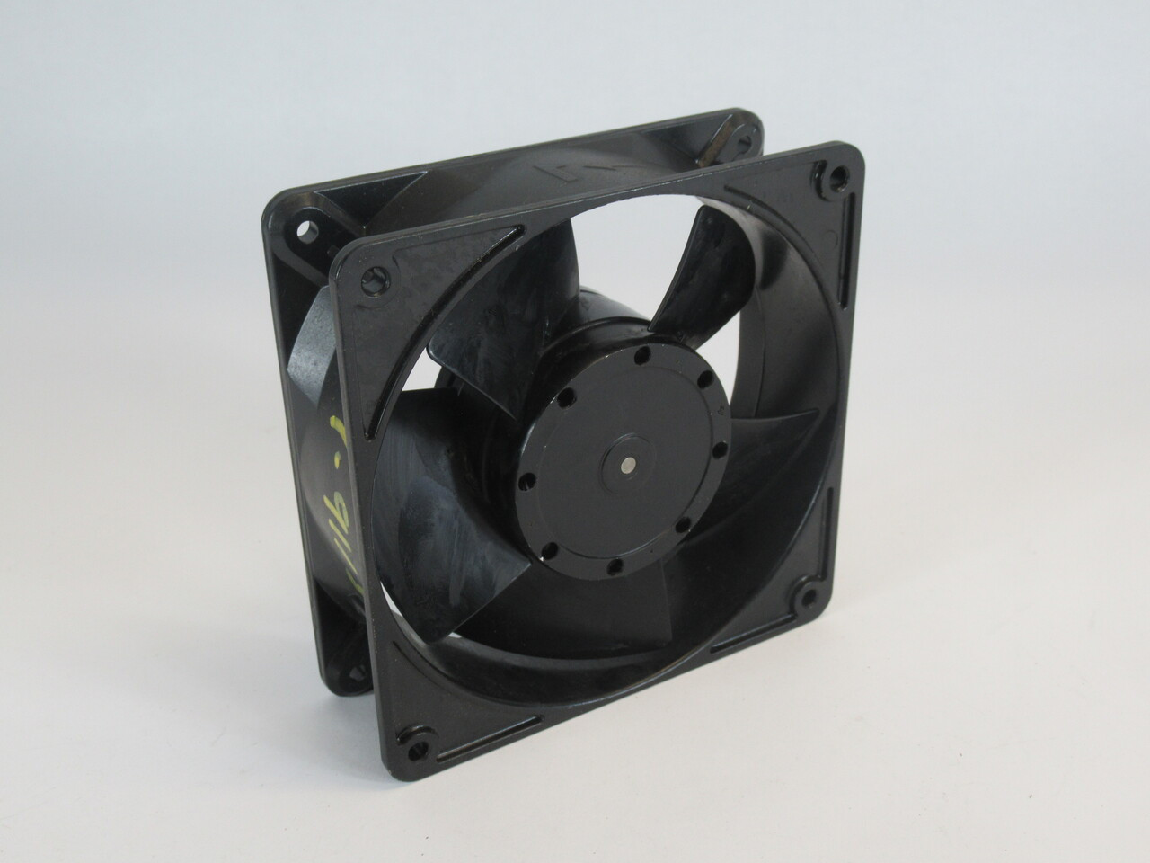 Toyo THS456C Axial Fan 220V 50/60Hz 120x120x38mm USED