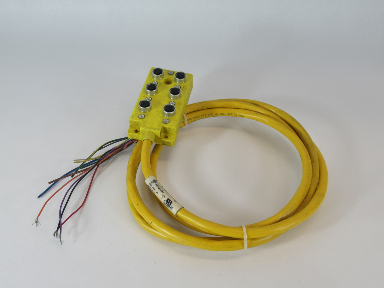 Allen-Bradley 898D-P56PT-A5 Series A Distribution Box 30VDC 5A/3A 92" L USED