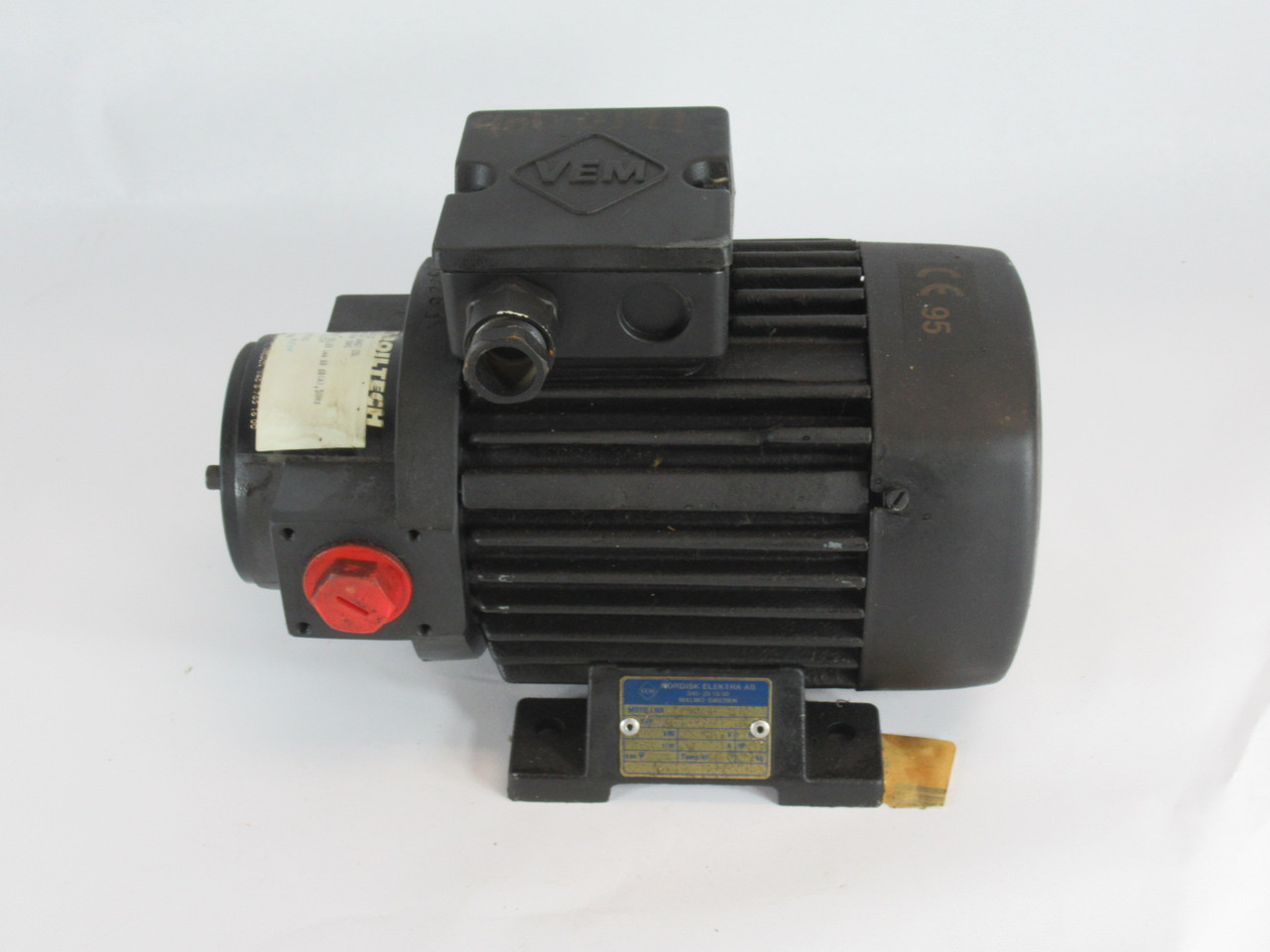 Oiltech 5860023 Oil Pump C/W VEM Motor 0.75kW 1710RPM 570V TEFC 60Hz 1.5A USED