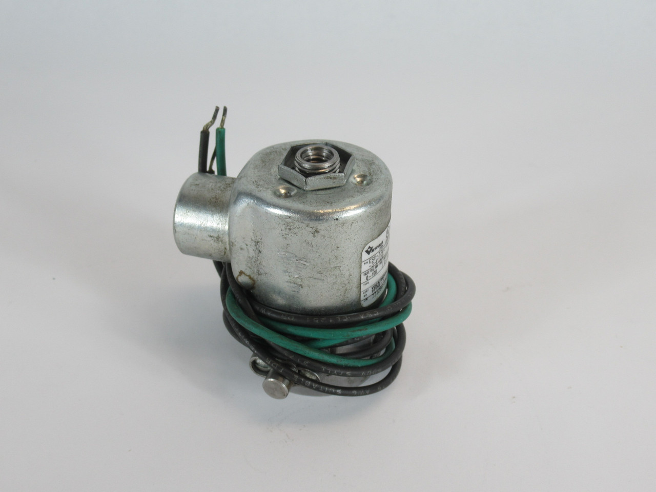 Versa ESM-3301-44-MAE-3-F120 Solenoid Valve 120V 50/60Hz 0-100 psi 8.7W USED