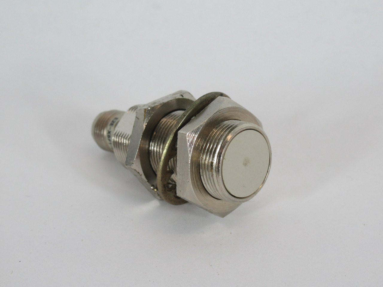 Omron E2E-X5F1-M1 Inductive Proximity Sensor 12-24VDC 5mm Sensing PNP NO USED