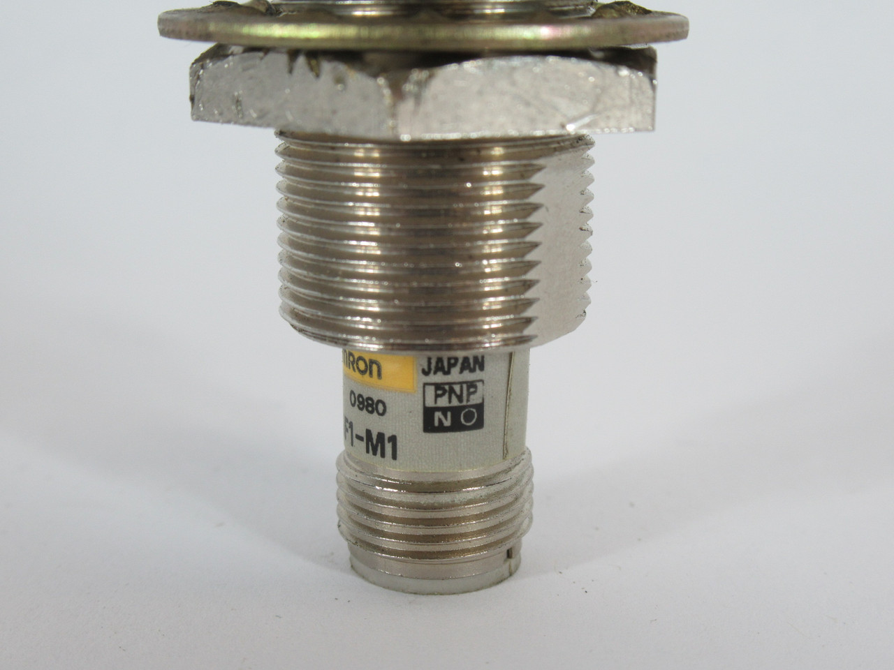 Omron E2E-X5F1-M1 Inductive Proximity Sensor 12-24VDC 5mm Sensing PNP NO USED