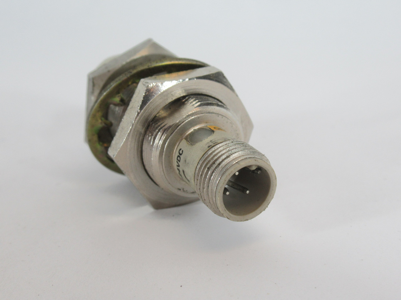 Omron E2E-X10MF1-M1 Inductive Proximity Sensor 12-24VDC 10mm Sensing PNP NO USED