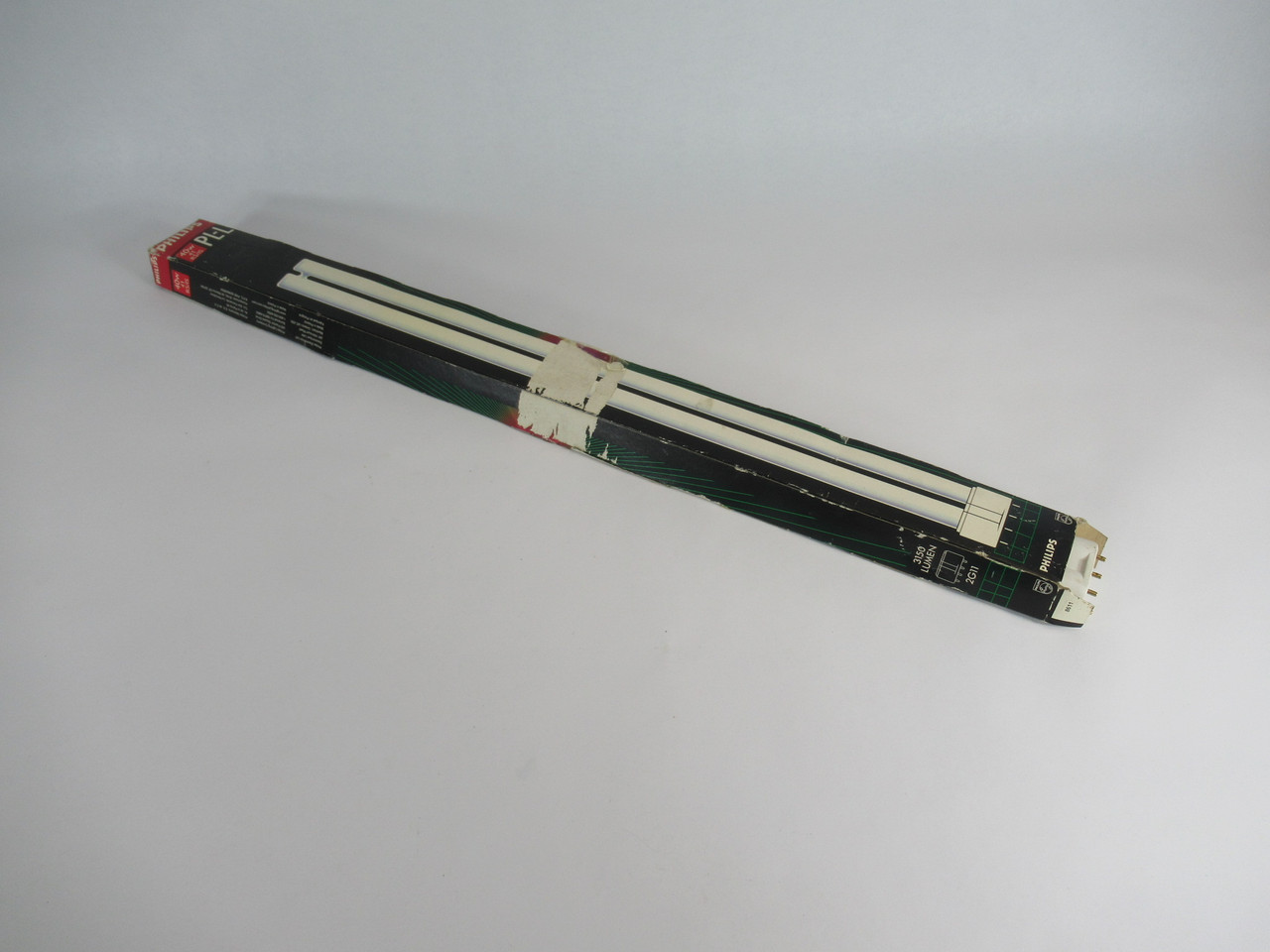 Philips PL-L40W/841/4P/IS Compact Fluorescent Bulb 40W 2G11 BOX DAMAGE NEW