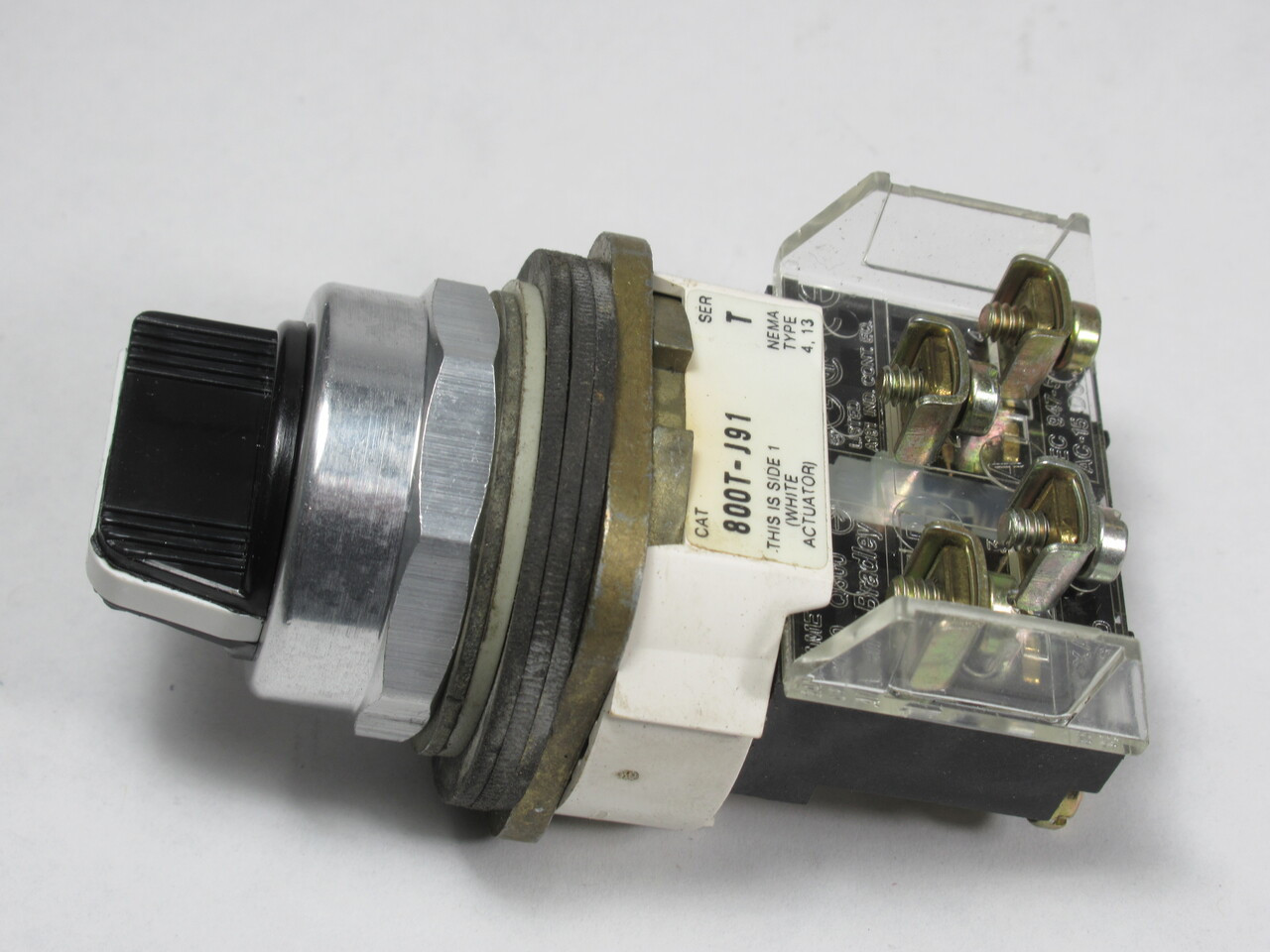 Allen-Bradley 800T-J91A Ser T 3-Position Momentary Selector Switch 1NO 1NC USED