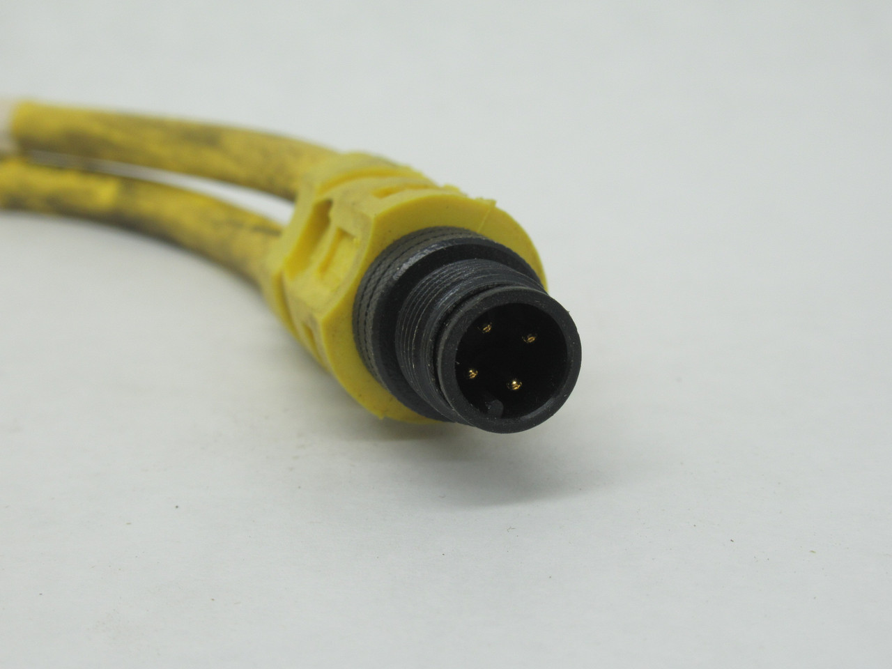 Woodhead 884A30K03M010 Micro-Change M12 In-Line Splitter Male to Female USED