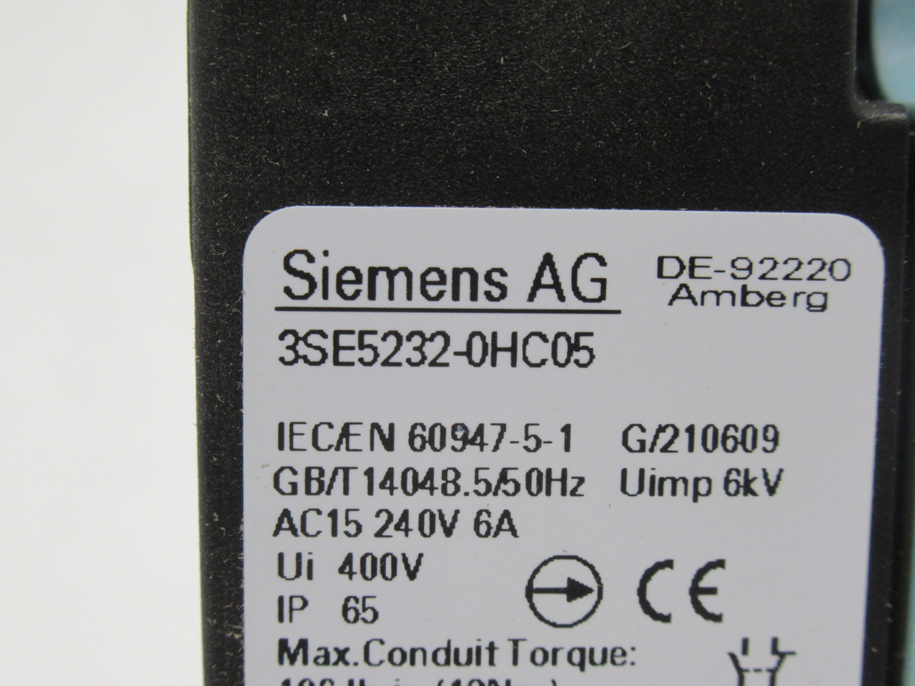 Siemens 3SE5232-0HC05 Position Switch 400V 6A 1NO 1NC USED