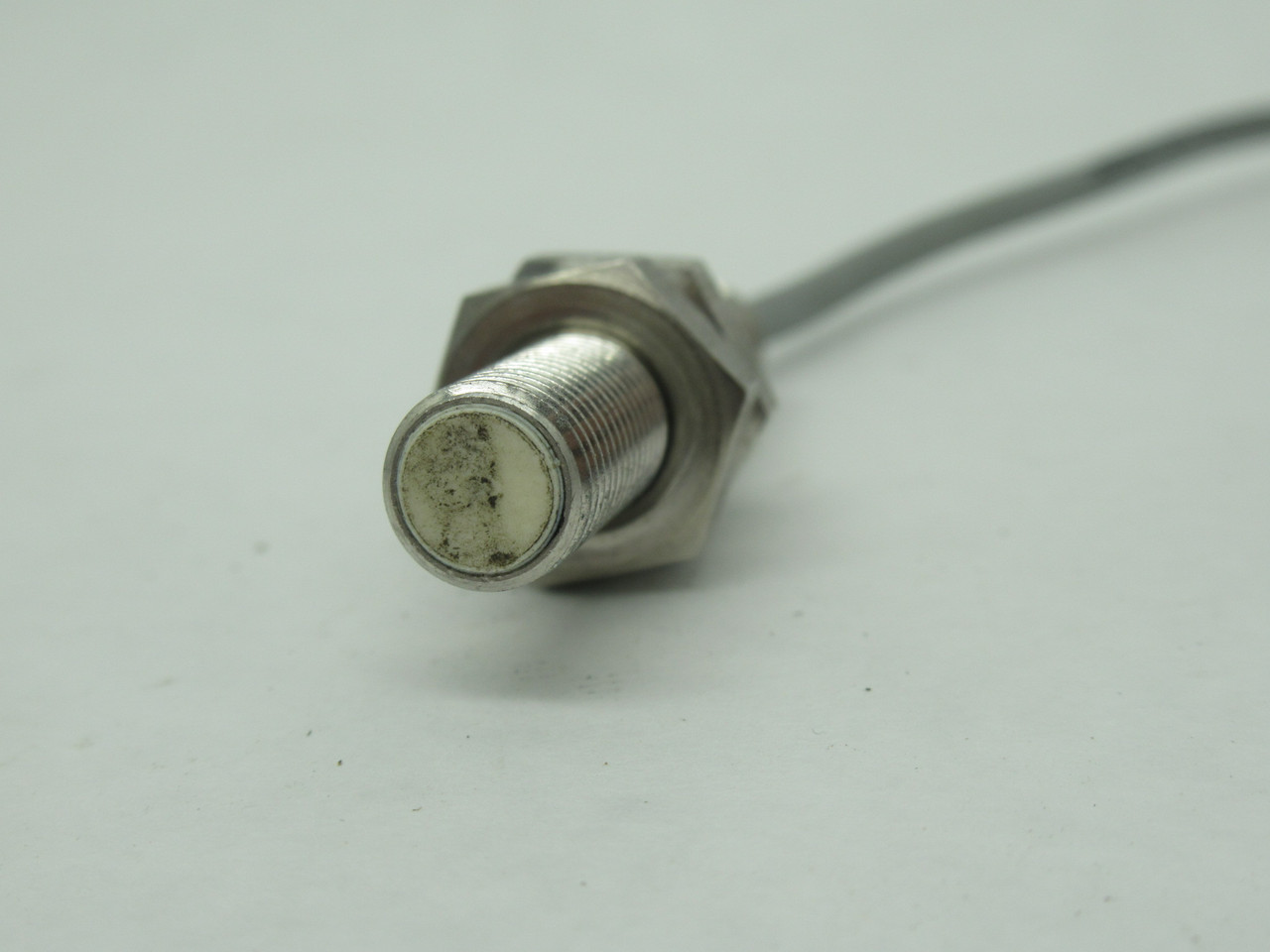 Pepperl+Fuchs NRB2-8GH40-E2-0.5M-V1 Inductive Proximity Sensor 10-30V 2mm USED