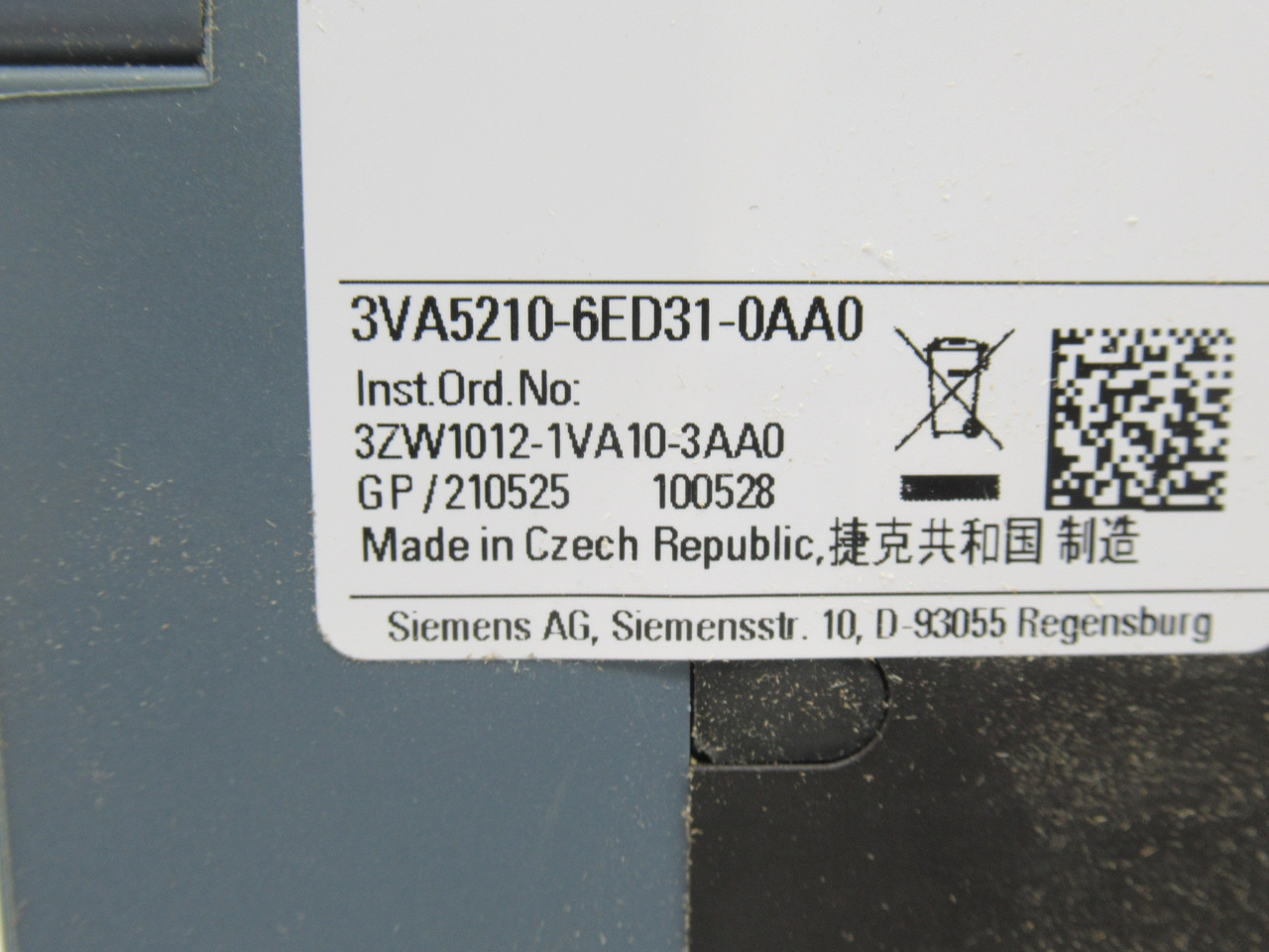 Siemens 3VA5210-6ED31-0AA0 Circuit Breaker 100A 800V SHELF WEAR USED