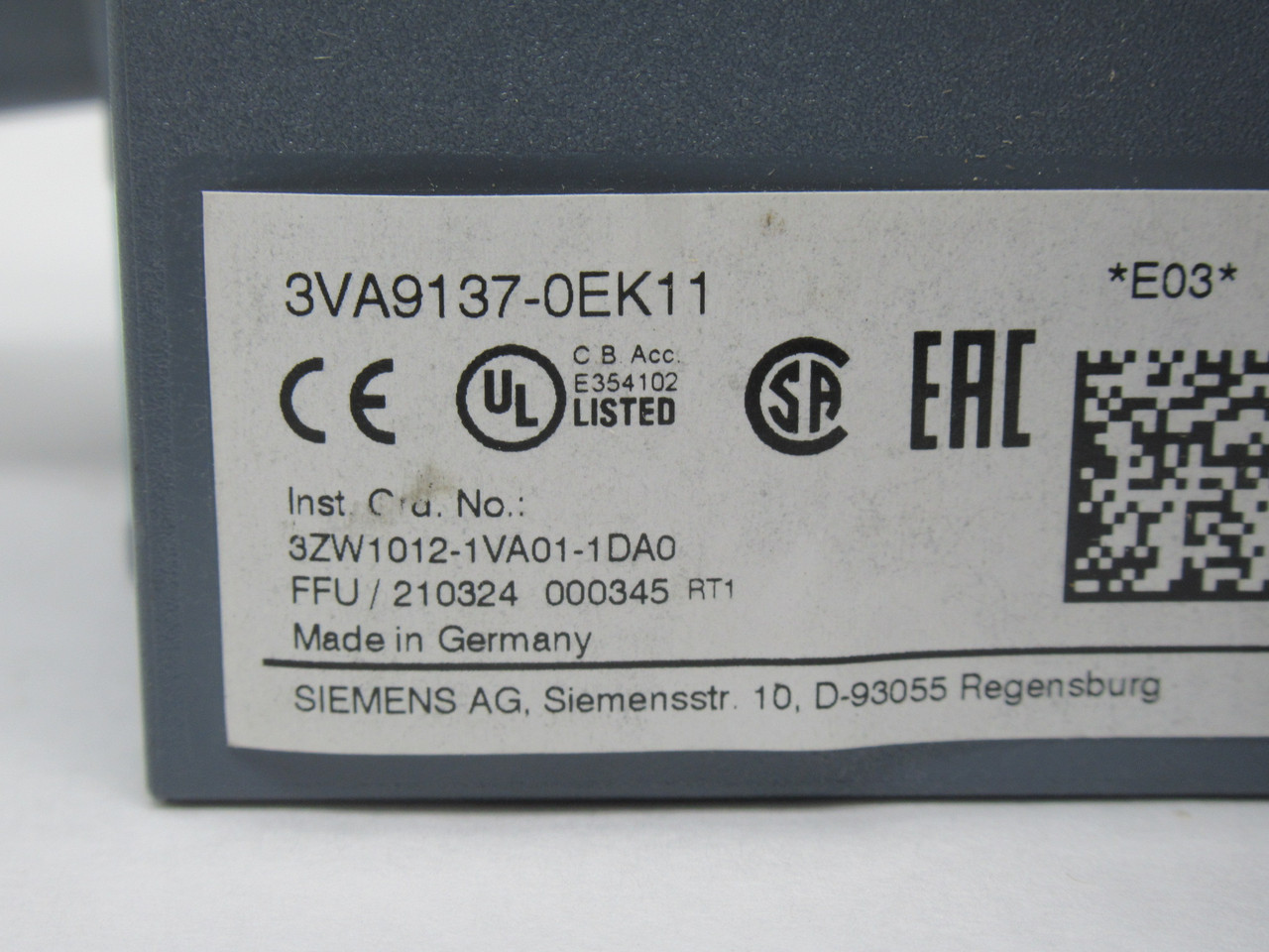 Siemens 3VA5195-6ED31-0AA0 Circuit Breaker 15A C/W Rotary Operator USED